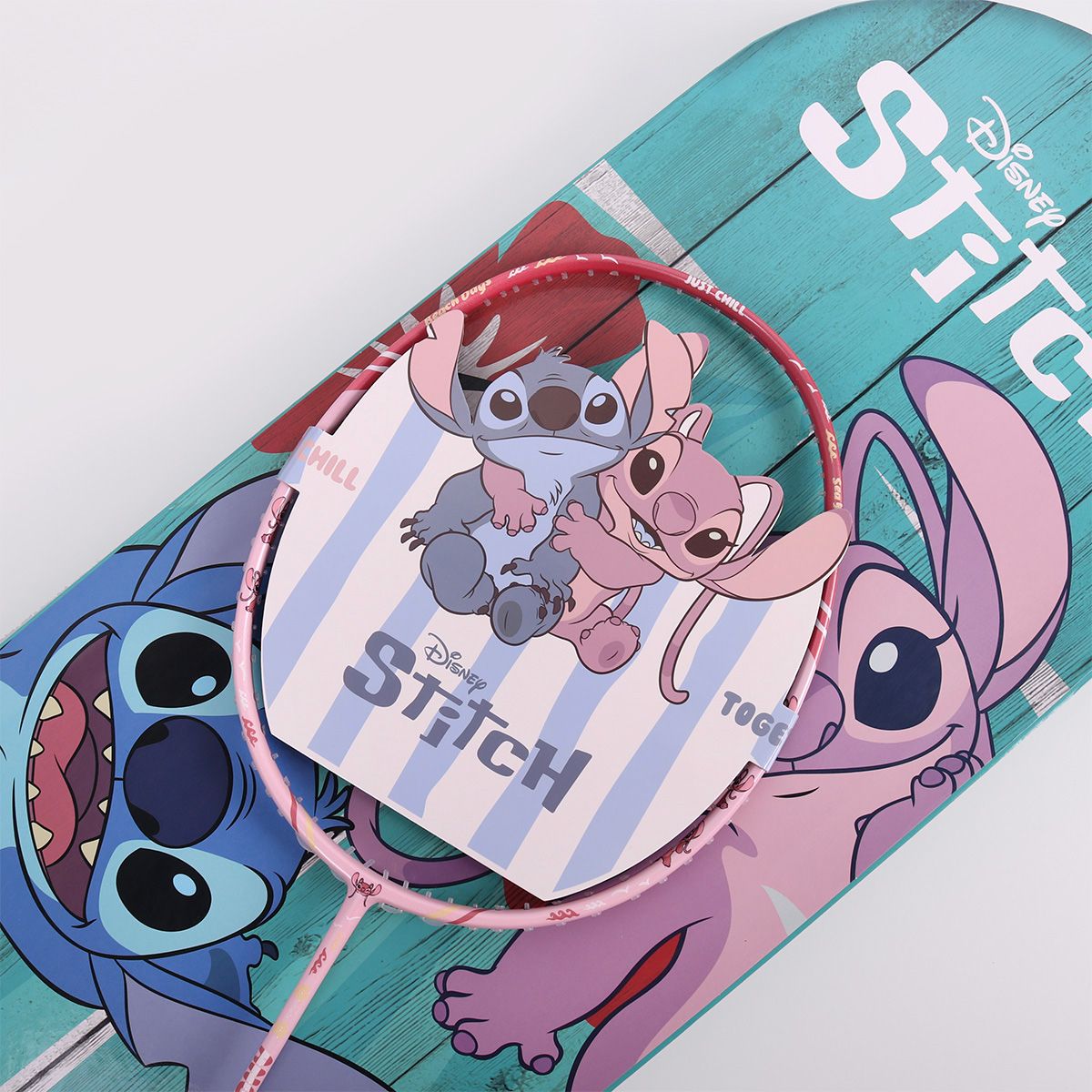 【予約注文 12月中下旬発送予定】スティッチ Stitch バドミントンラケット 4UG6 ラケットカバーケース セット エンジェル ピンク ディズニー