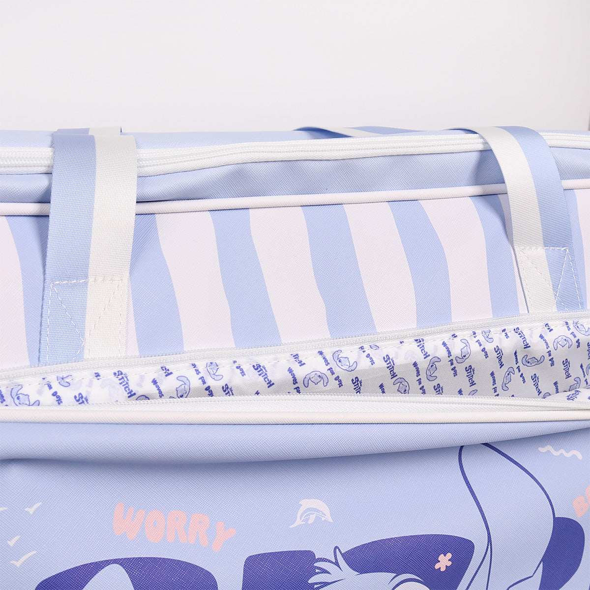 【予約注文 12月中下旬発送予定】スティッチ Stitch ラケットバッグ バドミントン テニス 大容量 ディズニー