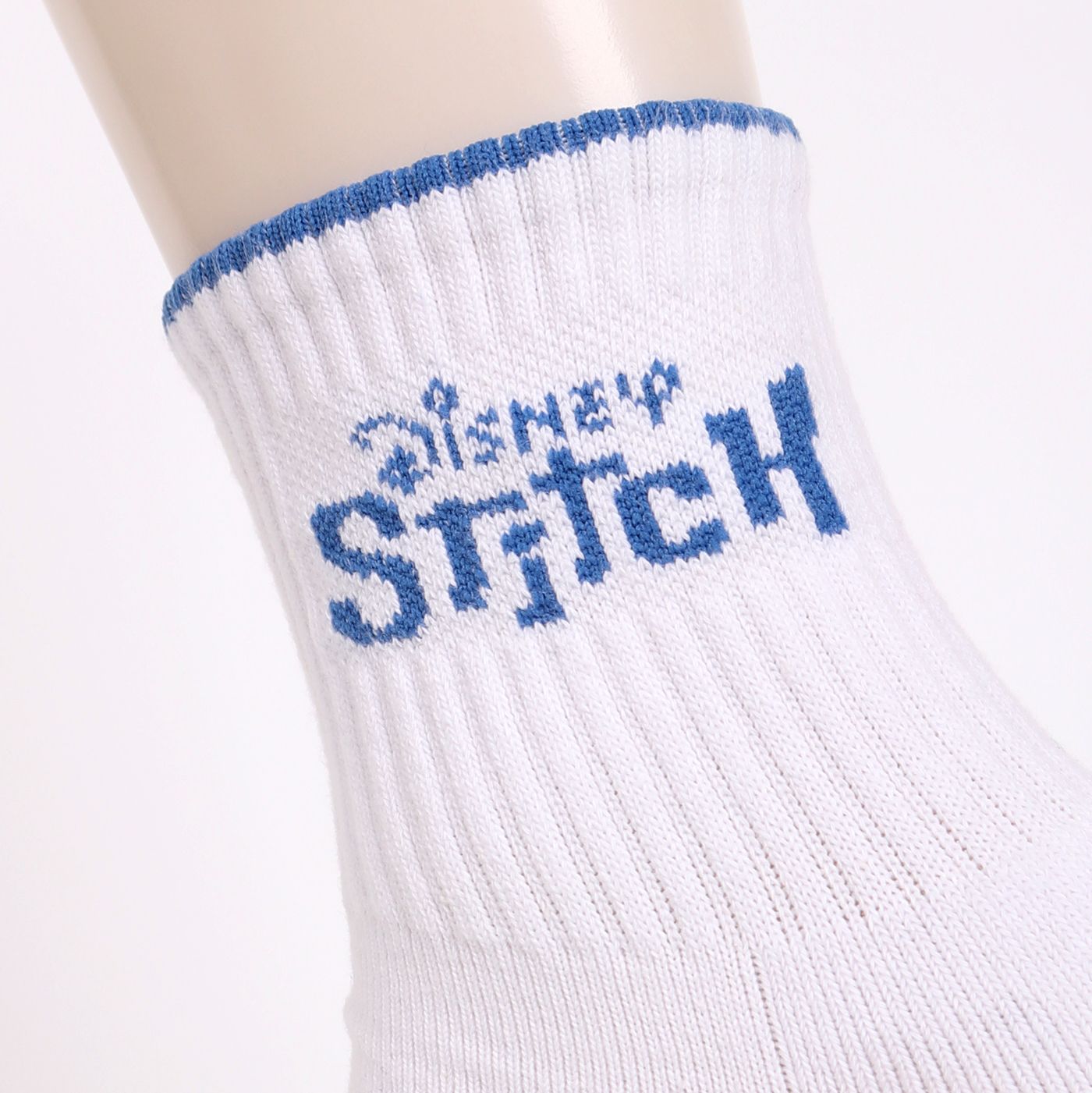【予約注文 12月中下旬発送予定】スティッチ Stitch スポーツソックス ミディアム丈 バドミントン ディズニー