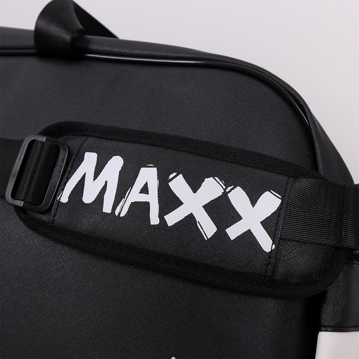 【予約販売 9月末頃入荷予定】バドミントンラケットバッグ トーナメントバッグ スクエア型 ショルダーストラップ付き