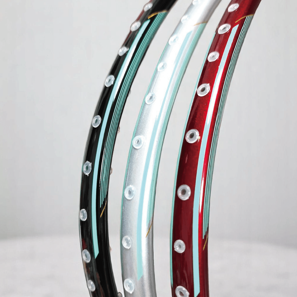 SUPER SPEED スーパースピード バドミントンラケット 6UG6 世界最細シャフト5.5mm 軽量モデル