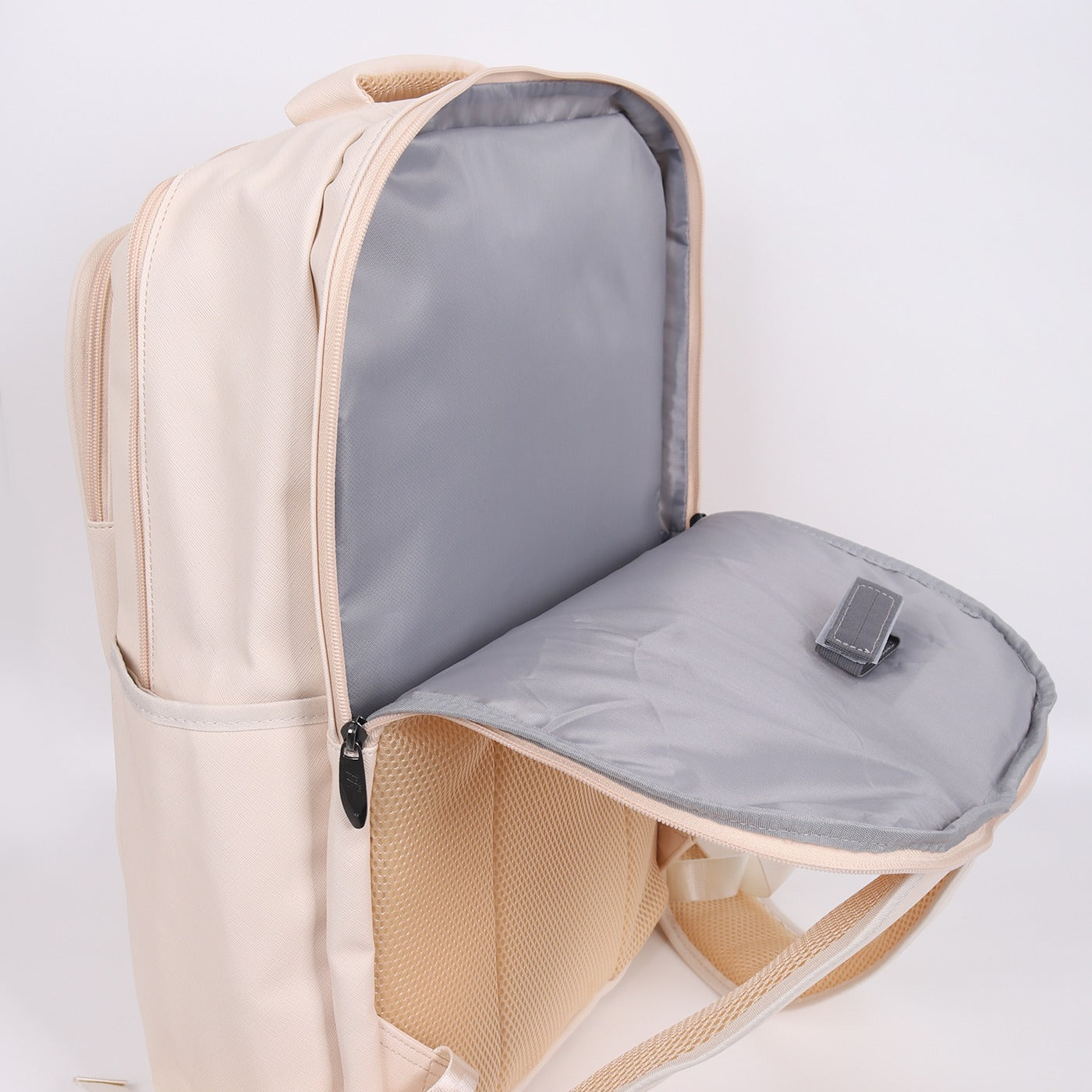 バックパック リュック ラケットホルダー付き 背中ムレ防止