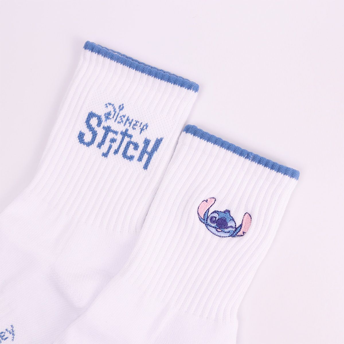 【予約注文 12月中下旬発送予定】スティッチ Stitch スポーツソックス ミディアム丈 バドミントン ディズニー